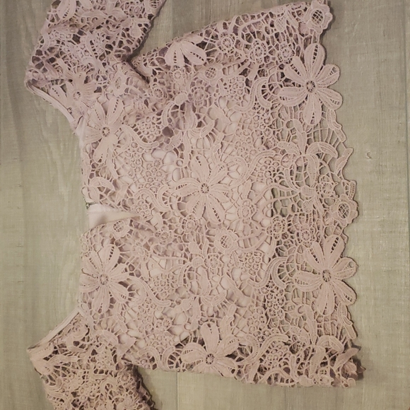 off shoulder top - Picture 2 of 4